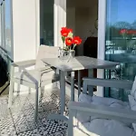 Penthouse Sun Apartment *